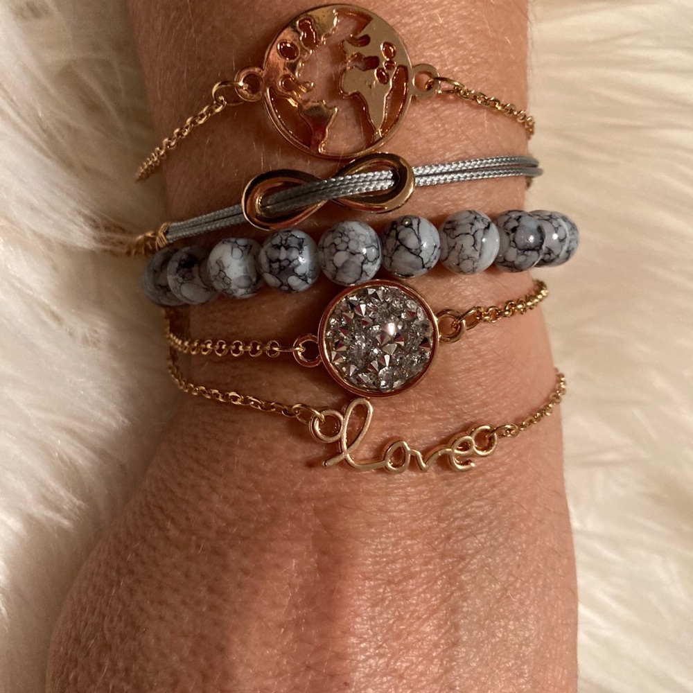💥3/$20 5 strand bracelet.